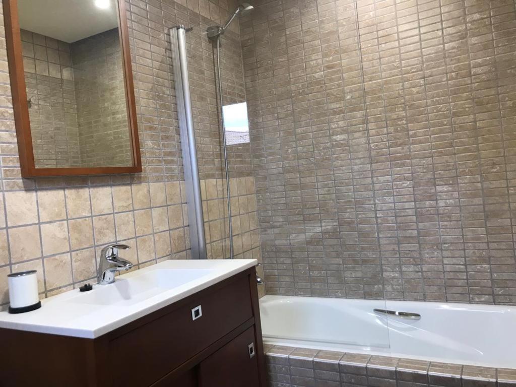 Casas El Castanedu Villa Ниембро Екстериор снимка